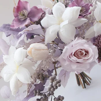 Pruudikimp käes simuleeritud lilleline kimp toimus foto stuudio, proovi tuba floral design roosa lilla FH549